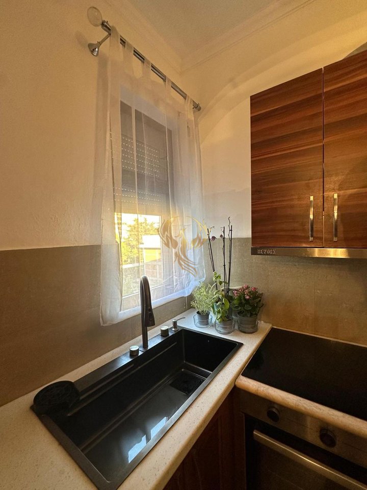 Apartment 1+1 for sale in Myslym Shyri near Pjeter Budi school