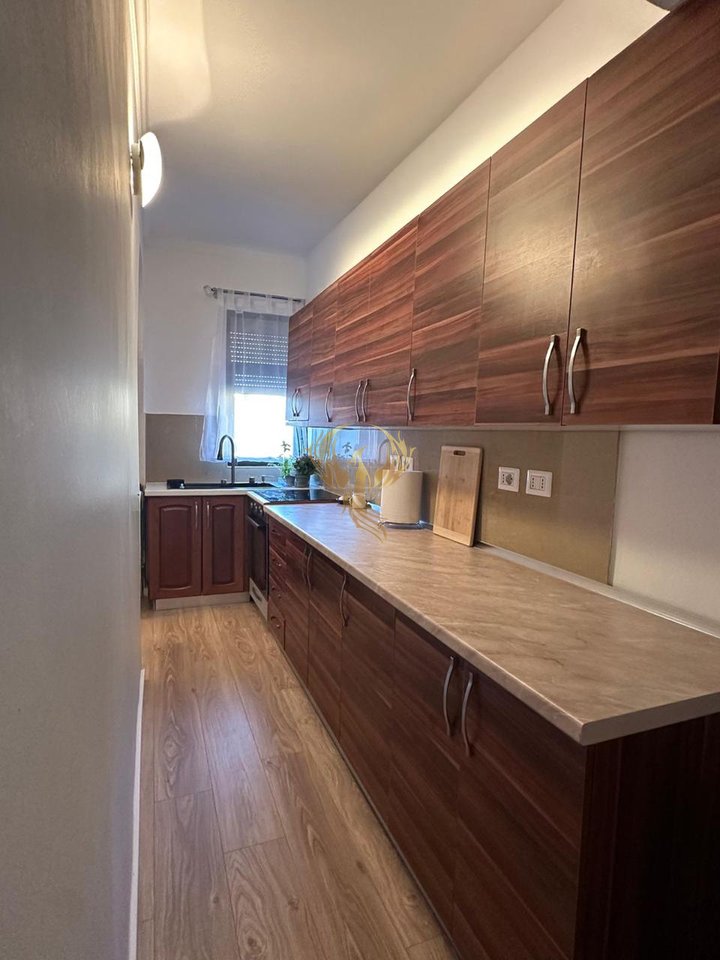 Apartment 1+1 for sale in Myslym Shyri near Pjeter Budi school