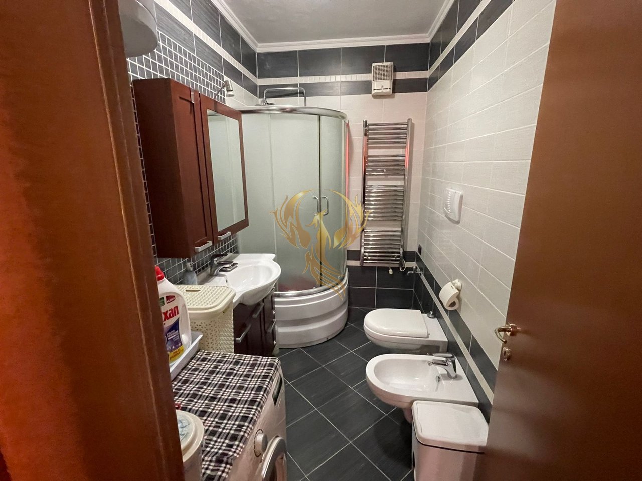 Jepet apartament me qera 2+1+2+Bllk, tek Stadiumi Air Albania