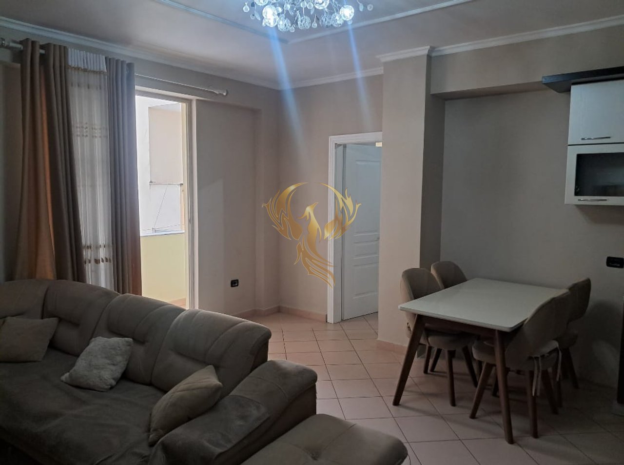 Jepet me qira apartament 2+1+Bllk tek Kodra Diellit 1