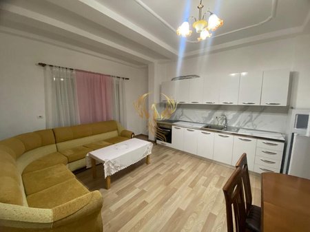 For rent: super entrance 2+1 in Fresk