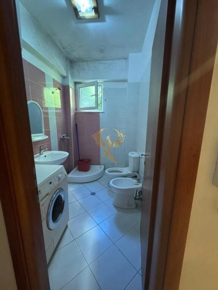 Jepet me qira apartment 1+1 te Liqeni i thate