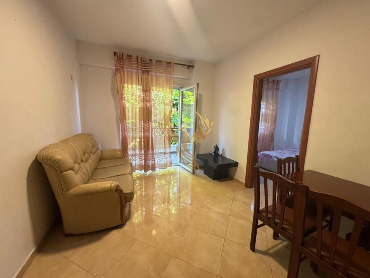 Jepet me qira apartment 1+1 te Liqeni i thate