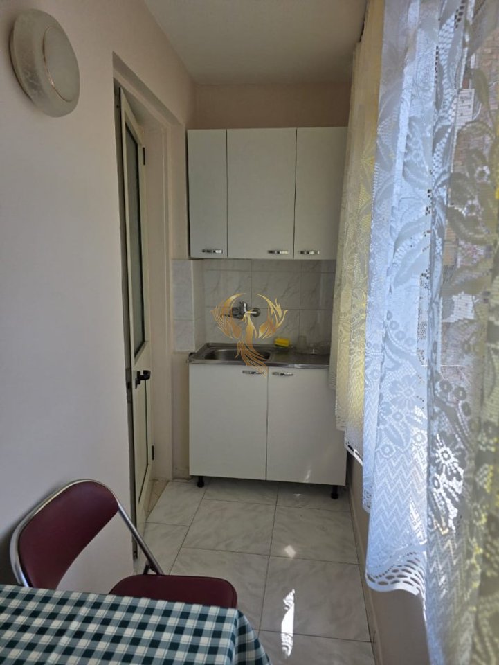 A 2+1 apartment is for rent near Selvia.