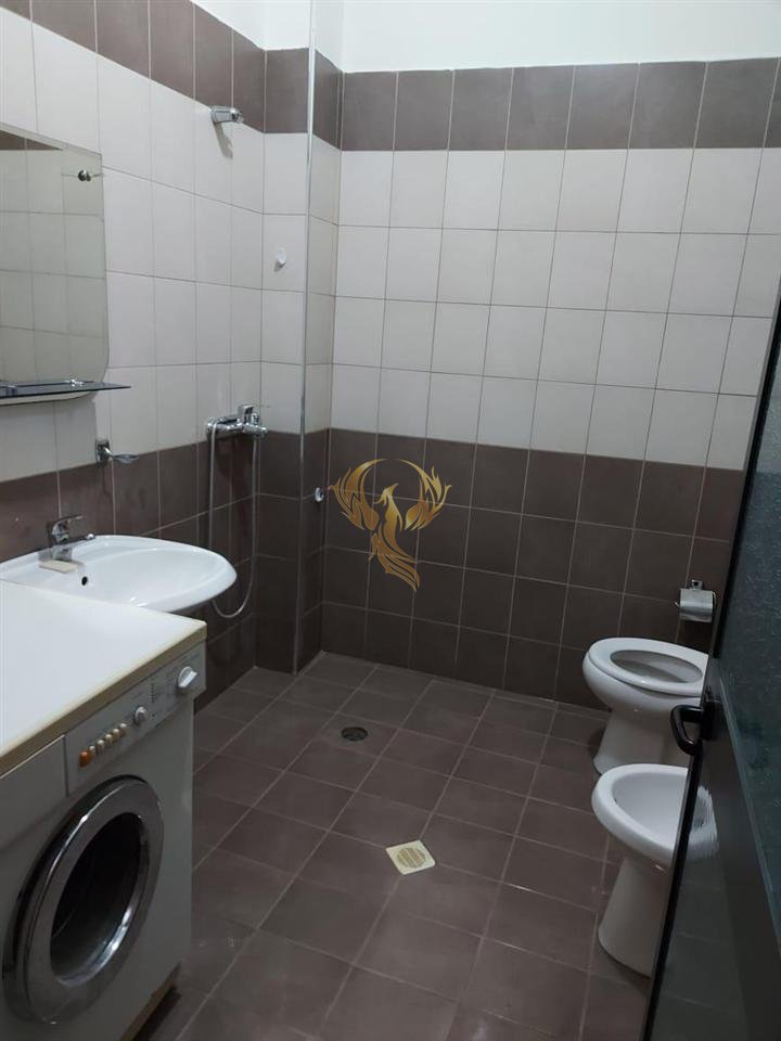 Affittasi appartamento 1+1 in Via Artan Lenja