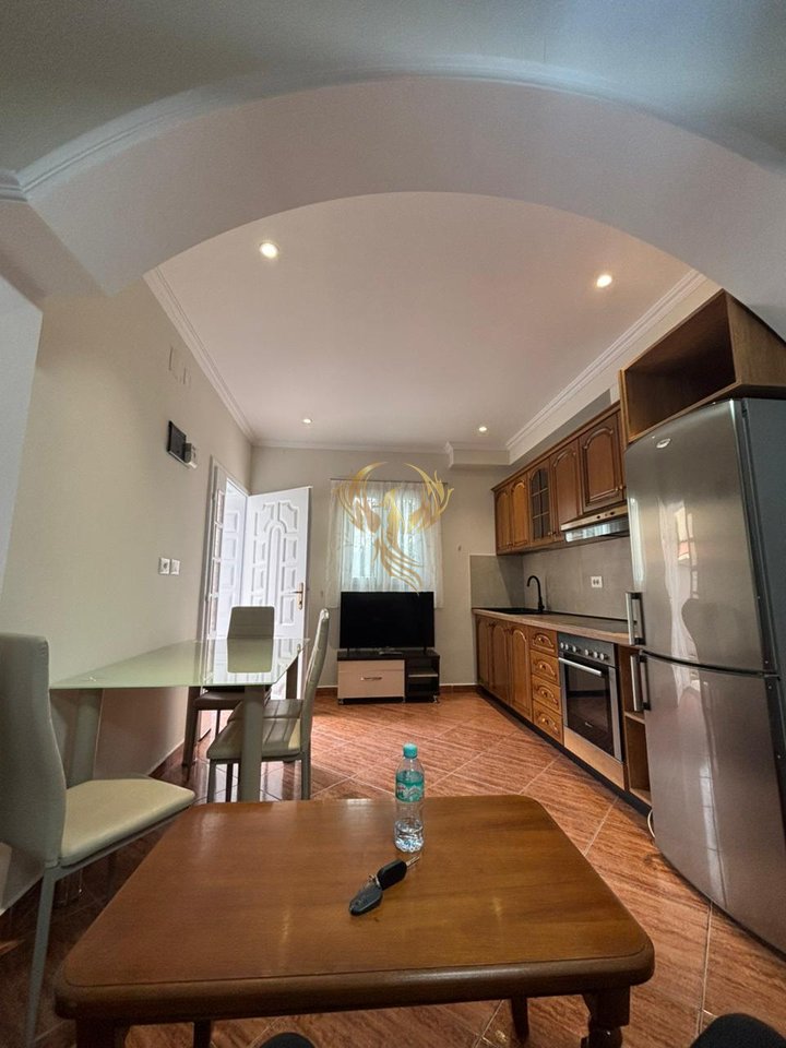 A super 1+1 entrance for rent at 5 Maj