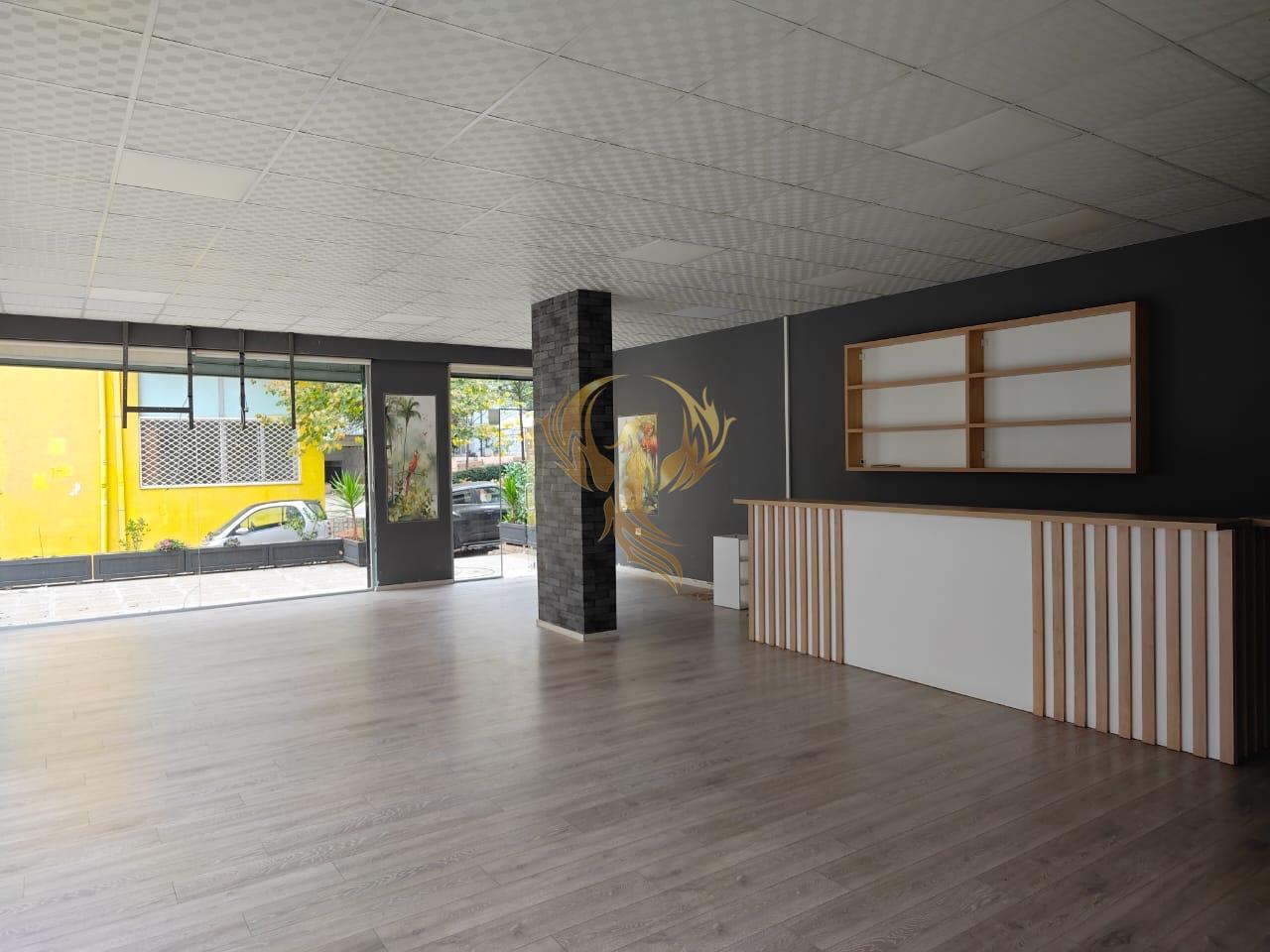 Jepet me qira ambjent biznesi në Fresk