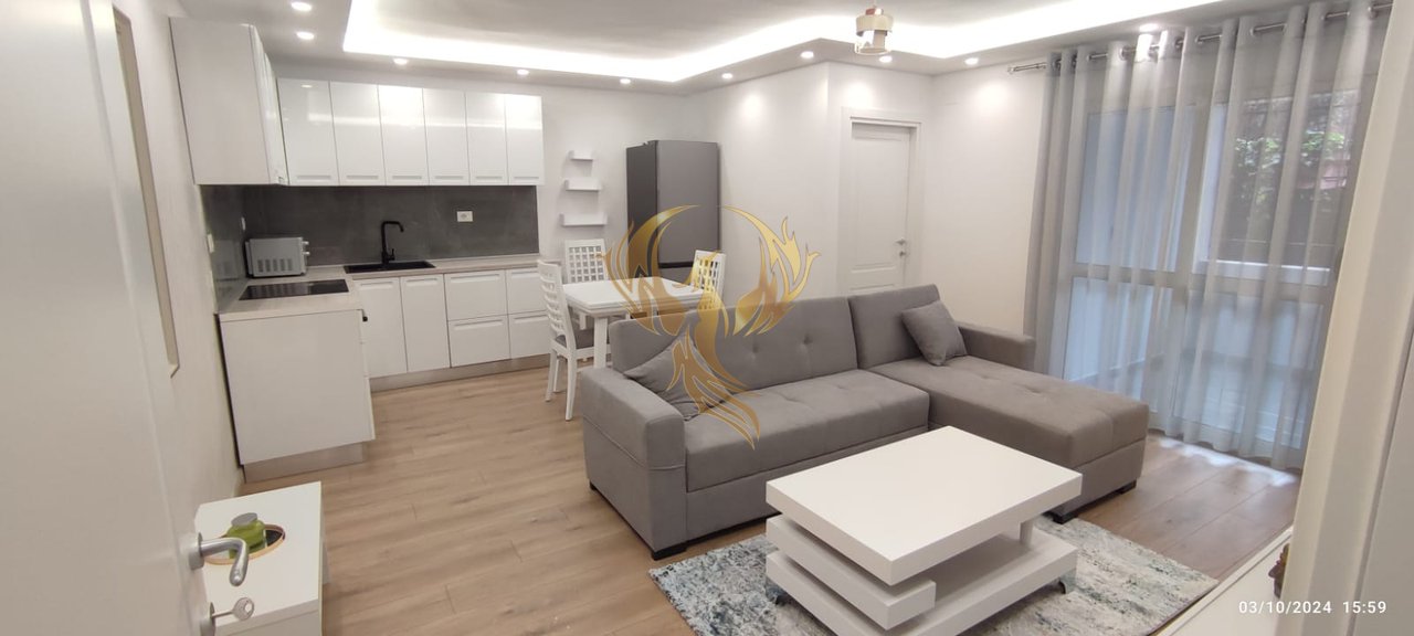 Jepet me qira apartament 2+1 tek Rruga Bardhok Biba, Qender