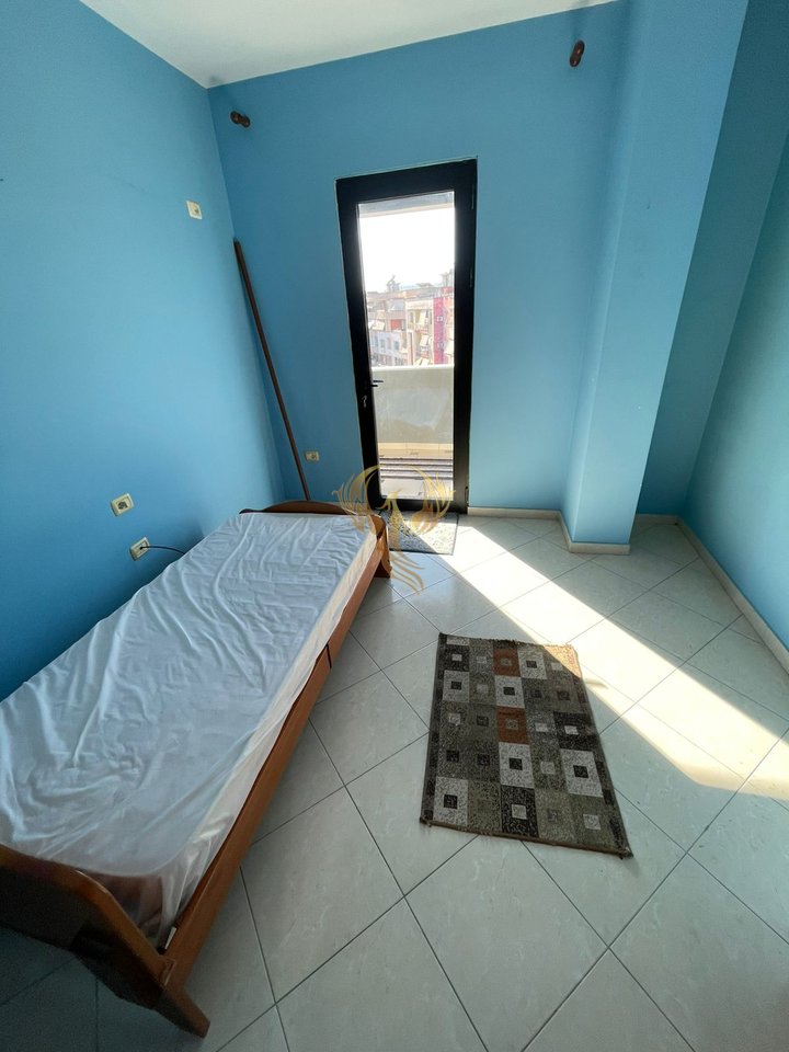 2+1 Apartment for rent in Astir near 2 roundabouts