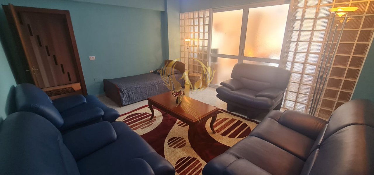 Jepet me qera apartament 2+1 ,rruga Dritan Hoxha prane ZKM.