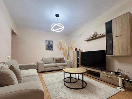 Jepet me qira apartament 1+1+Kuzhine me vete, Myslym Shyri