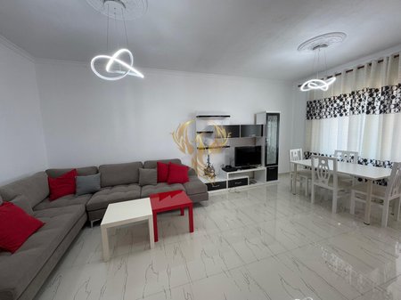 Jepet me qera super apartament 2+1+3 Bllk Rezidenca Porta e Gjelbër, Sauk i ri