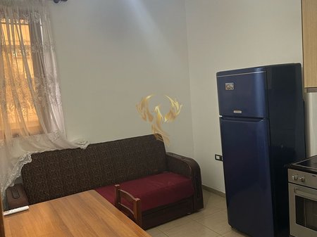 Jepet me qira hyrje 1+1 tek Nenstacioni Elektrik