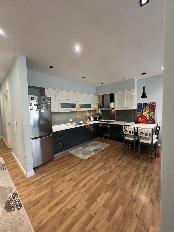 Appartamento 2+1 in affitto ad Astir