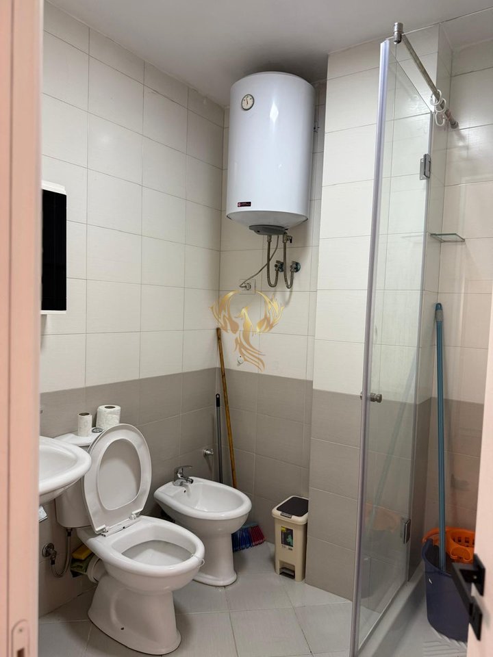 Jepet me qira apartament 2+1+Bllk,tek Bulevardi i Ri