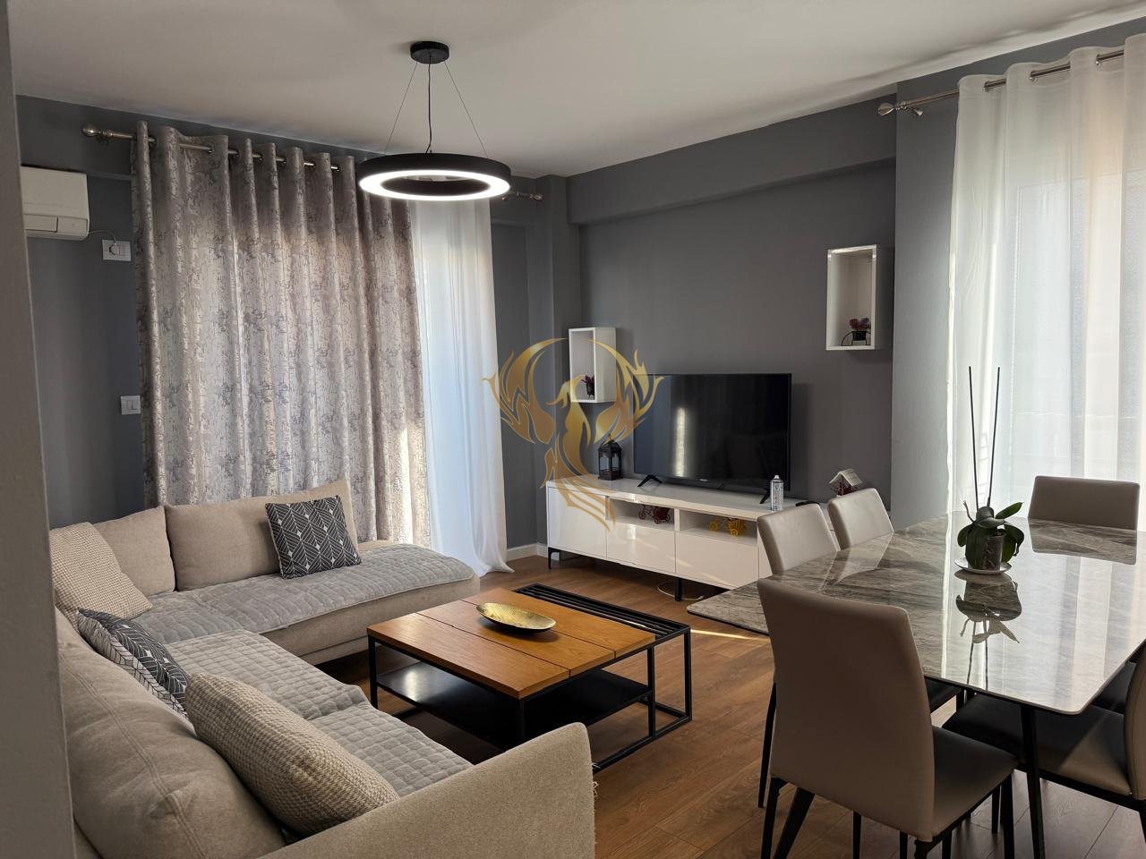 Jepet me qira apartament 2+1+Bllk,tek Bulevardi i Ri
