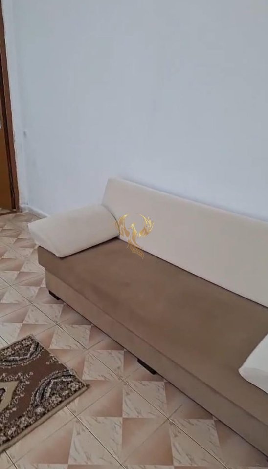 Jepet me qera Hyrje  1+1 te Stacioni i Trenit