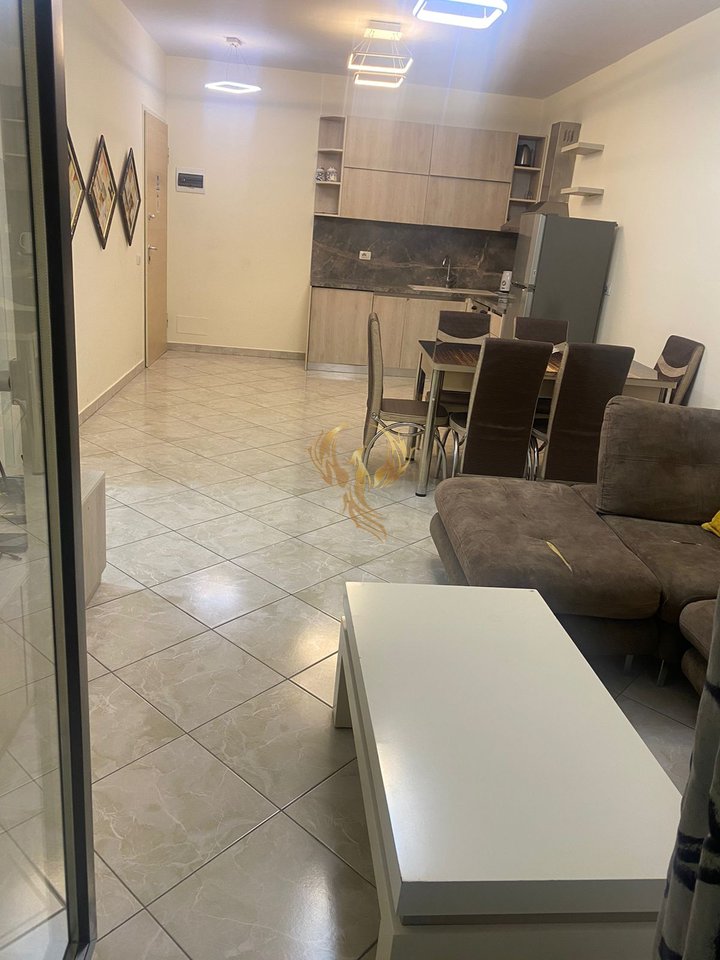 For rent 2+1 apartment with 2 balconies on Bulevardi i Ri