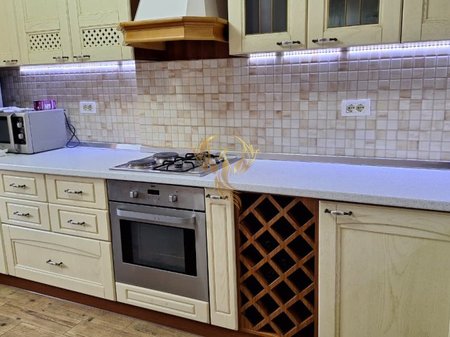 Jepet me qera Apartament  2+1+Bllk, Rruga e Durrsit