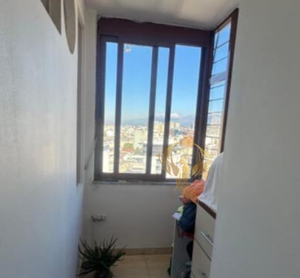 Jepet me qera Apartament  1+1 ne Qender