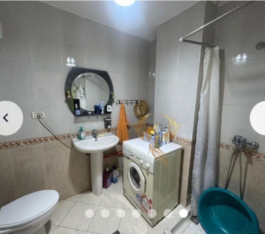 Jepet me qera Apartament  1+1 ne Qender