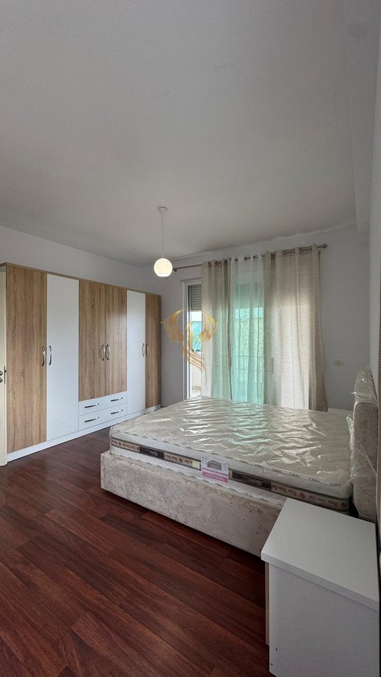 Jepet me qera Apartament  2+1 te Kopshti Botanik