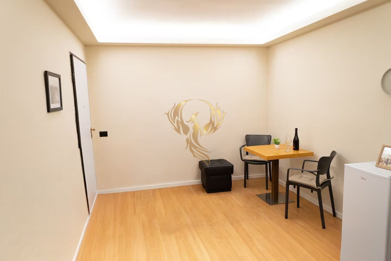 Jepet me qera Ambjent Biznesi te Pazari i Ri