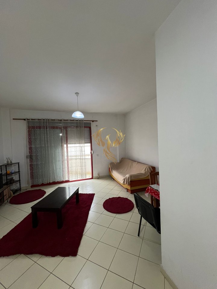 Jepet me qera Apartament  1+1 te Kthesa e Kamzes