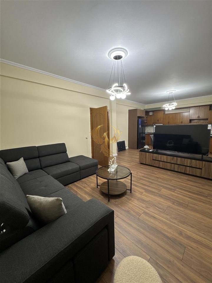 Jepet me qera Apartament  2+1, te Kodra e Priftit