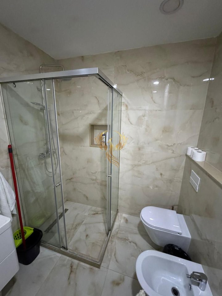 Jepet me qera apartament 1+1  ne Bllok