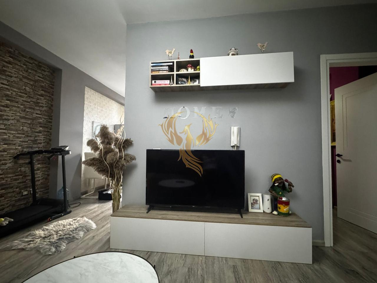 Jepet me qera apartament 1+1 në Misto Mame, Yzberisht