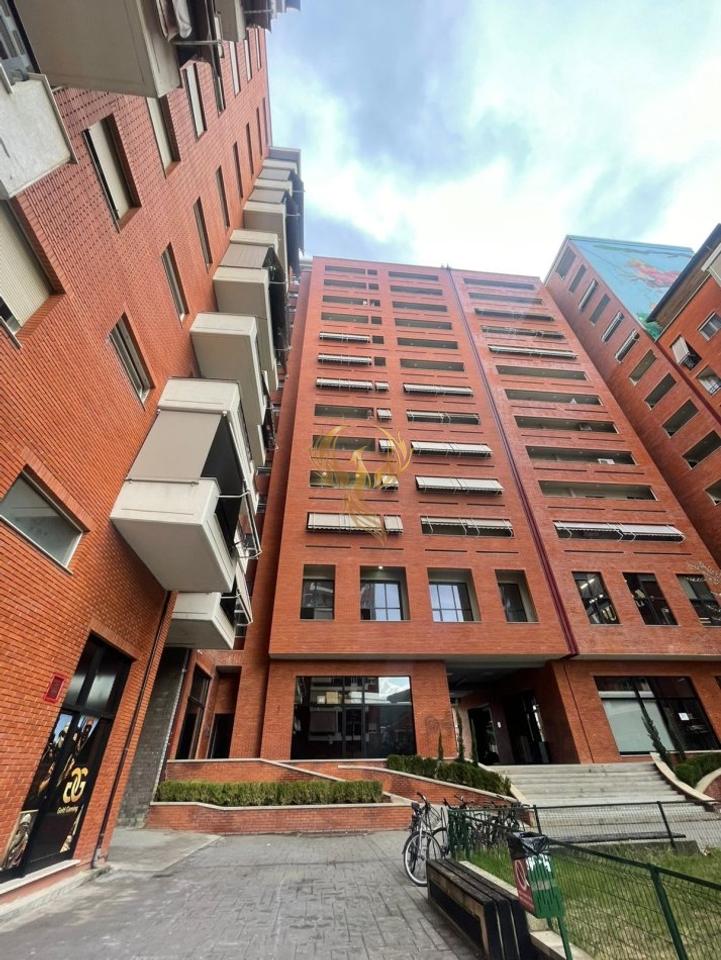 Jepet me qera apartament 1+1 tek Golden Park, American 3