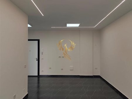 Business premises for rent at Mine Peza