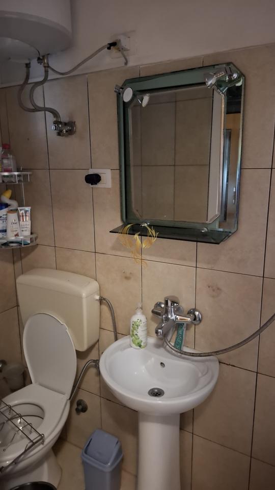 Studio apartment for rent near 21 Dhjetori.