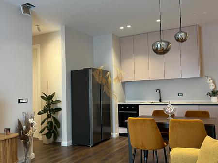 Jepet me qira apartament 2+1+2 ,Komuna e Parisit