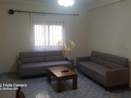 Jepet me qera apartament 2+1 ne 5 Maj