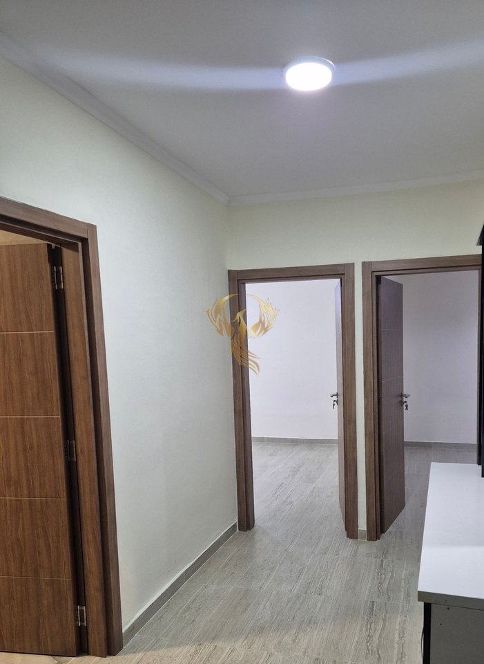 Jepet me qira apartament 1+1 në rrugen Zonja Çurre