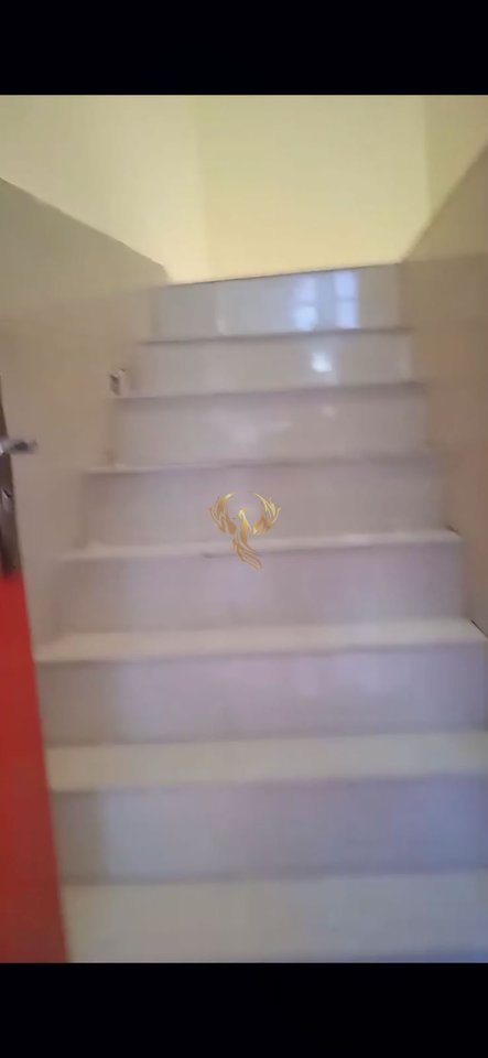 Jepet me qera Ambjent Biznesi te Rruga e Durresit
