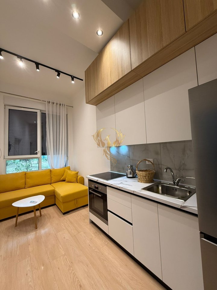 Jepet me qera apartament 1+1 te 21 Dhjetori