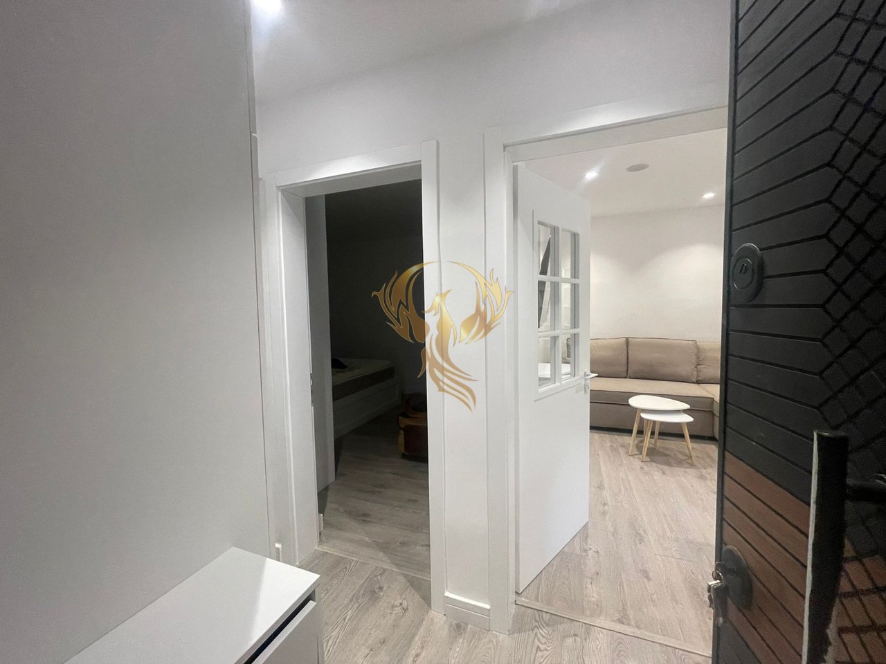 Jepet me qera apartament 1+1 Ish stacioni i trenit