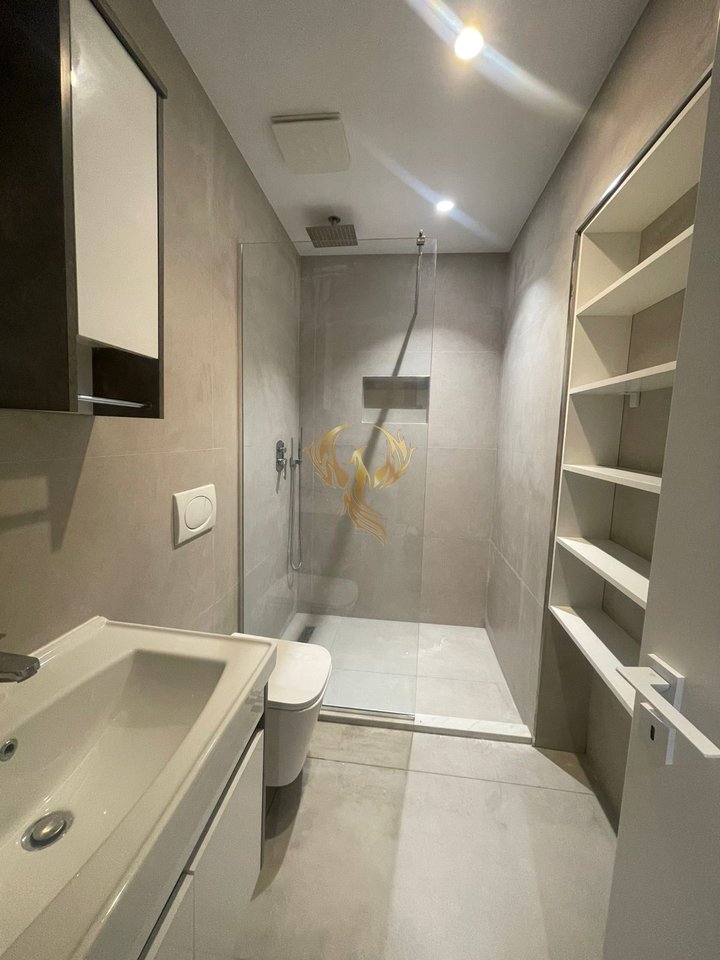 Jepet me qera apartament 1+1 Ish stacioni i trenit