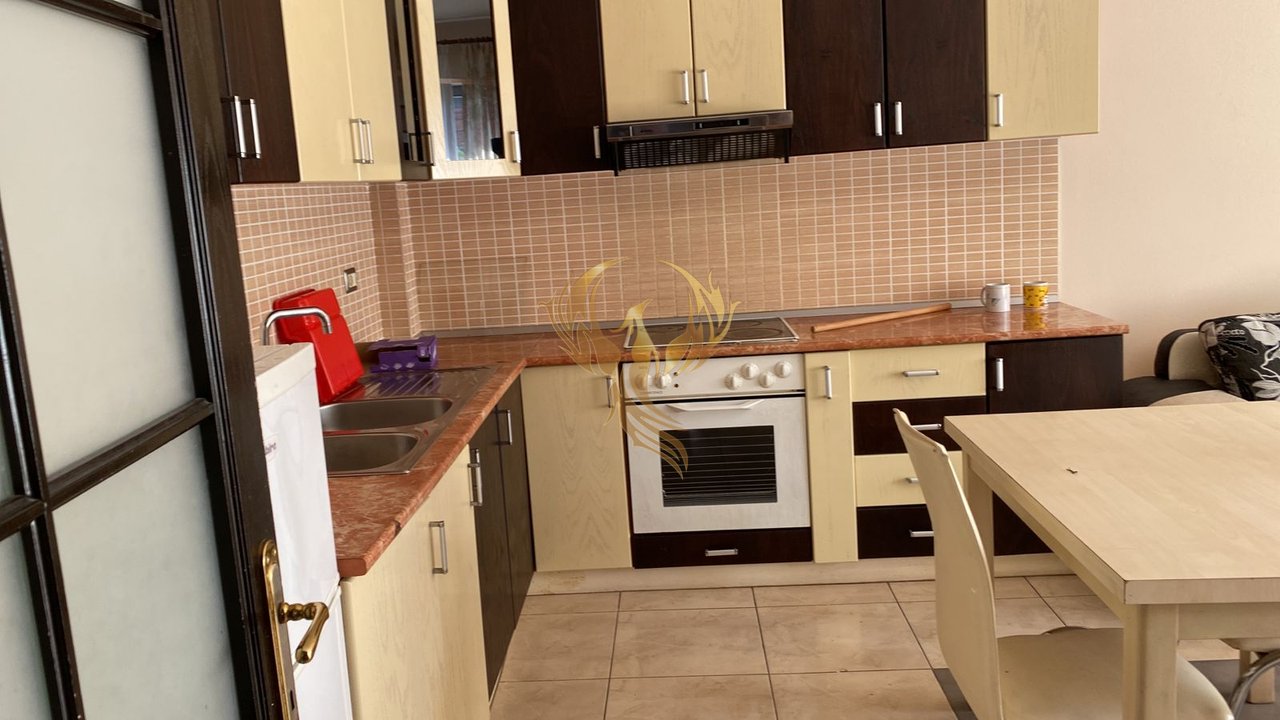 Jepet me qira apartment 2+1 rruga Elbasanit