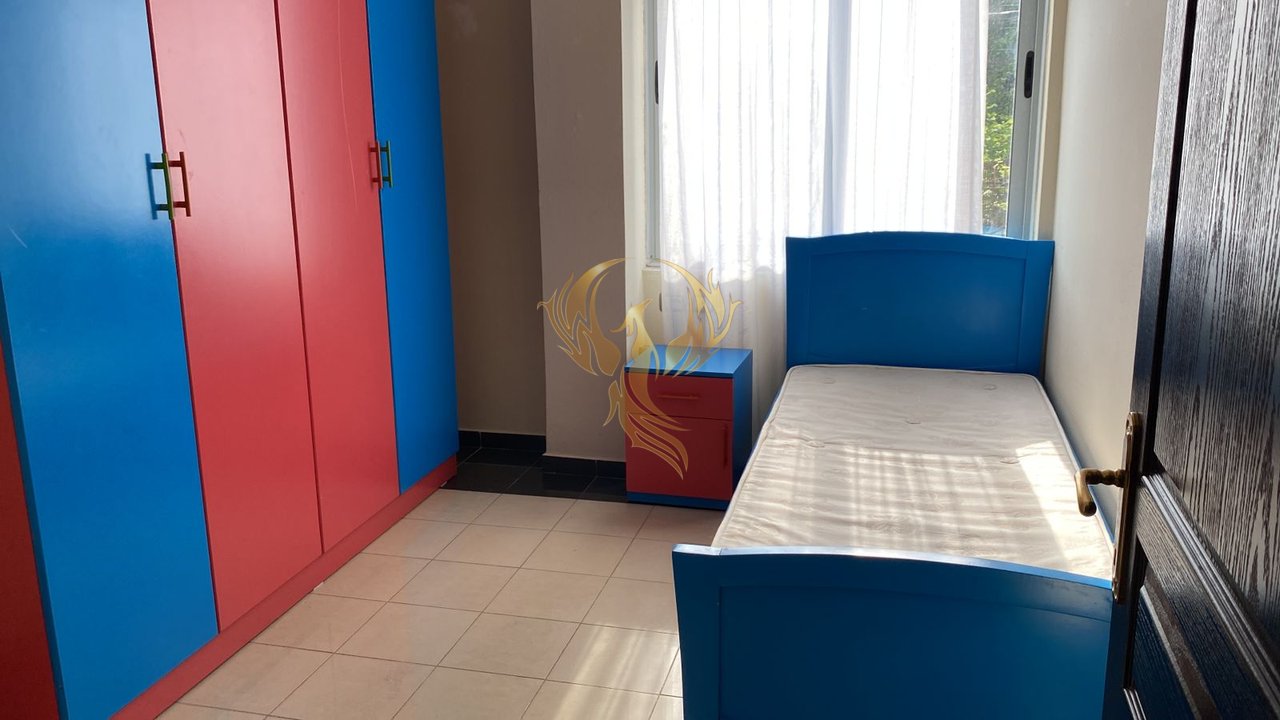Jepet me qira apartment 2+1 rruga Elbasanit