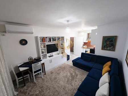 1+1 apartment for rent in Shkoze