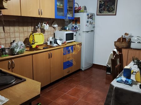 1+1+Bllk apartment for rent near Komuna Parisit