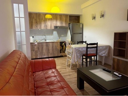 Jepet me qera apartament 1+1 qytet Studenti
