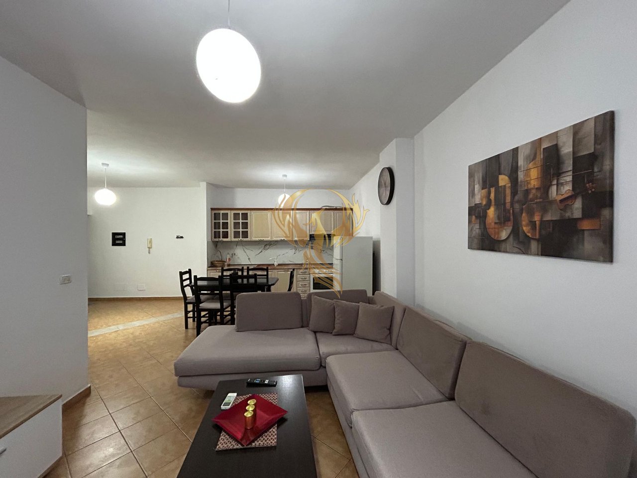 Jepet me qera apartament 2+1 Astir