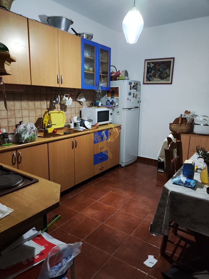 1+1+Bllk apartment for rent near Komuna Parisit