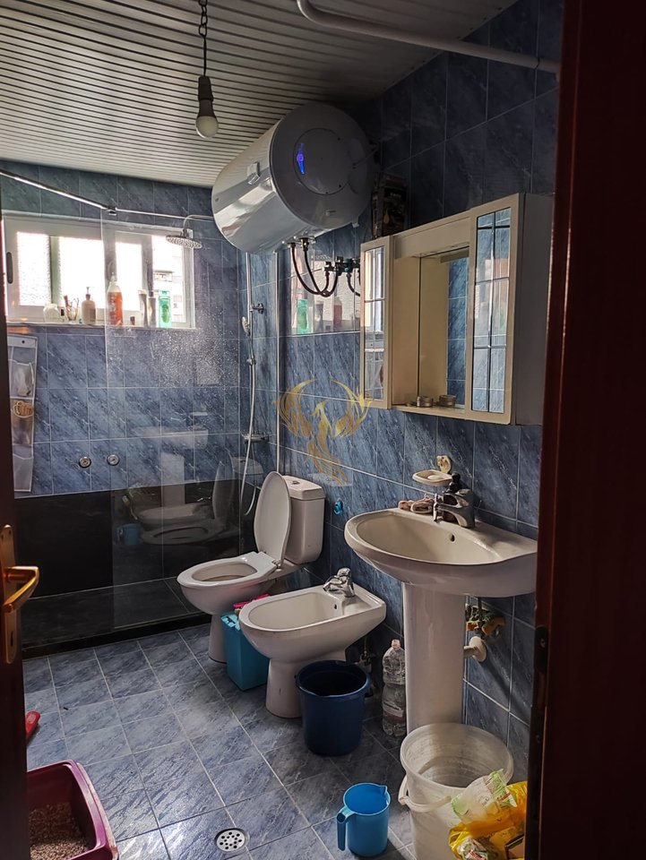 1+1+Bllk apartment for rent near Komuna Parisit