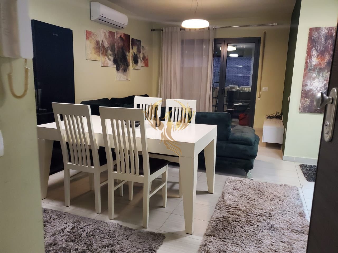 Jepet apartament me qera 2+1+2Ballkon, Stadiumi Dinamo.